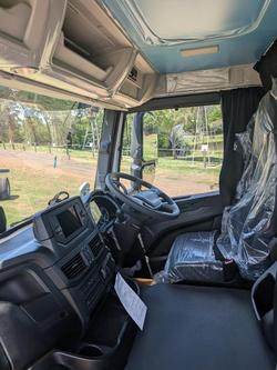 2025 Iveco S-Way AT230