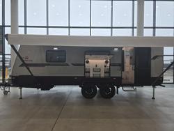 2025 Traveller Destination Track 20