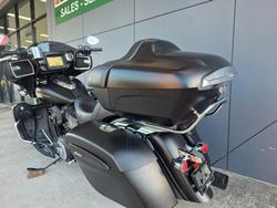 2020 INDIAN ROADMASTER GREY SMK/BLACK SMK BLACK