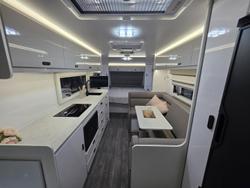 2025 JB Caravans Scorpion Sting Air 21'6 Rd Club