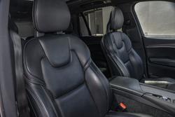 2020 Volvo XC90 T6 R-Design