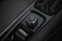 2020 Volvo XC90 T6 R-Design