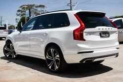 2020 Volvo XC90 T6 R-Design