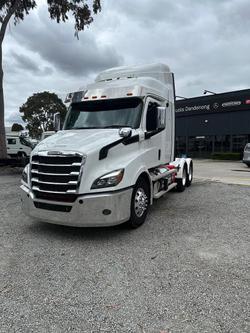 2023 Freightliner Cascadia 116 WHITE