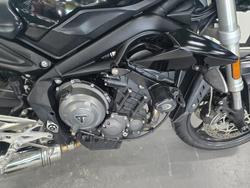 2018 Triumph STREET TRIPLE S 660 LAMS Black