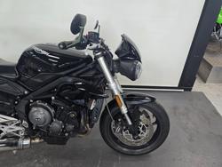 2018 Triumph STREET TRIPLE S 660 LAMS Black