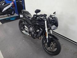 2018 Triumph STREET TRIPLE S 660 LAMS Black