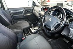 2016 Mitsubishi Pajero GLX