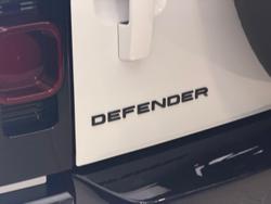 2025 Land Rover Defender 110 P400 X-Dynamic HSE