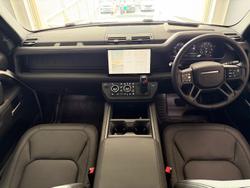 2025 Land Rover Defender 110 P400 X-Dynamic HSE