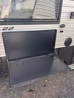 2022 JB Caravans Dreamline 22' Front Door Family Bunk