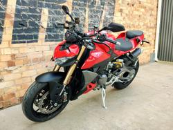 2025 DUCATI STREETFIGHTER V2 ROAD RED