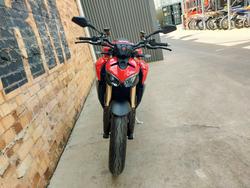 2025 DUCATI STREETFIGHTER V2 ROAD RED