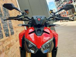 2025 DUCATI STREETFIGHTER V2 ROAD RED