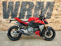 Ducati Streetfighter V2