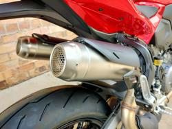 2025 DUCATI STREETFIGHTER V2 ROAD RED