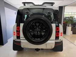 2025 Land Rover Defender 110 D250 S