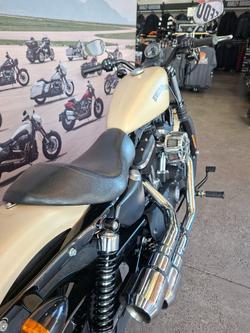 HARLEY-DAVIDSON 2015 HARLEY DAVIDSON 883CC XL883N IRON 883