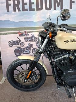 HARLEY-DAVIDSON 2015 HARLEY DAVIDSON 883CC XL883N IRON 883