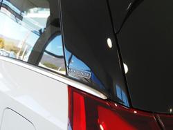 2025 Mahindra XUV700 AX7L