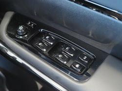 2025 Mahindra XUV700 AX7L