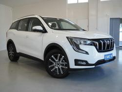 2025 Mahindra XUV700 AX7L