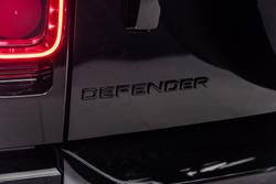 2025 Land Rover Defender 130 D350 X-Dynamic SE