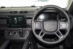 2025 Land Rover Defender 130 D350 X-Dynamic SE
