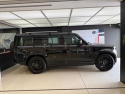 2025 Land Rover Defender 130 P400 X-Dynamic SE