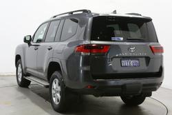 2024 Toyota Landcruiser GXL