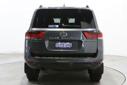 2024 Toyota Landcruiser GXL