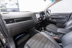 2021 Mitsubishi Outlander LS