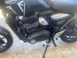 2023 Triumph SPEED 400 Black