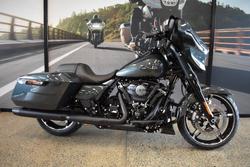 Harley-Davidson FLHX Street Glide (117)
