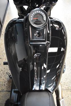 2025 Harley-davidson FXBR BREAKOUT (117) VIVID BLACK