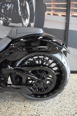 2025 Harley-davidson FXBR BREAKOUT (117) VIVID BLACK