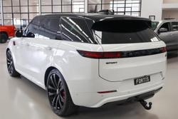 2023 Land Rover Range Rover Sport D250 SE L461 MY23 AWD Fuji White