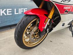2022 Yamaha YZF-R7LA White