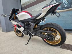 2022 Yamaha YZF-R7LA White