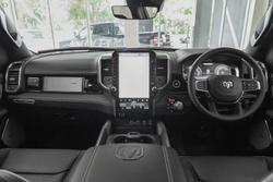 2025 RAM 1500 Laramie Sport Hurricane SO RamBox DT MY25 4X4 Dual Range Diamond Black
