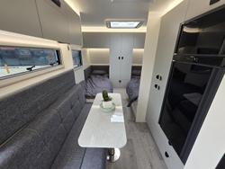 2025 Traveller Destination Track 13