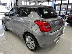 2017 Suzuki Swift GL Navigator AZ Premium Silver
