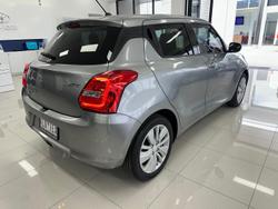 2017 Suzuki Swift GL Navigator AZ Premium Silver