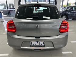 2017 Suzuki Swift GL Navigator AZ Premium Silver