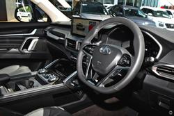 2025 LDV D90 Executive
