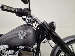 2017 Harley-davidson FXSB SOFTAIL BREAKOUT grey