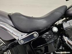 2017 Harley-davidson FXSB SOFTAIL BREAKOUT grey