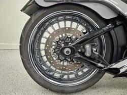 2017 Harley-davidson FXSB SOFTAIL BREAKOUT grey