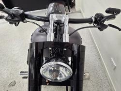 2017 Harley-davidson FXSB SOFTAIL BREAKOUT grey