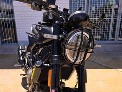 2022 HUSQVARNA SVARTPILEN 401 Black